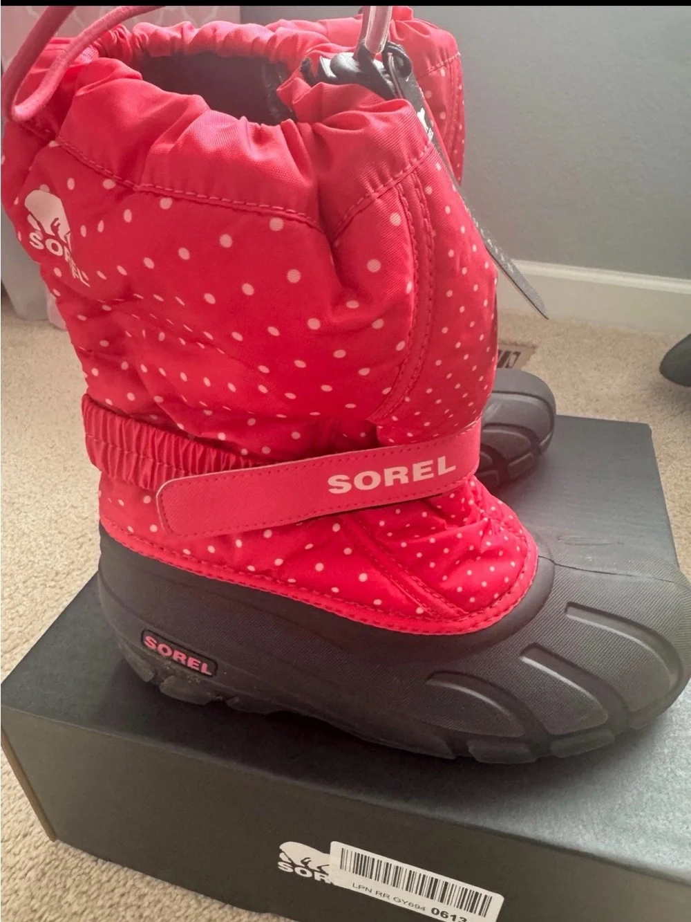 Kids sorel polka dot snow boots size youth 6